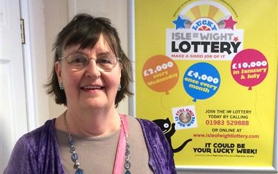 £2,000 IW Lottery win for Mary